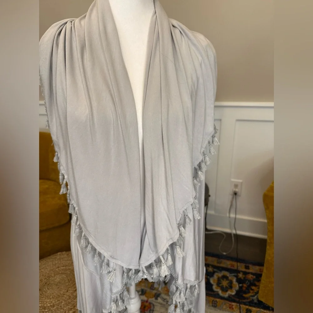 Gray Tassel Shawl